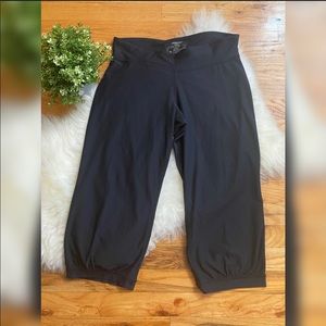 PATAGONIA Black 3/4 Leggings (M)